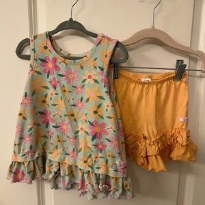 Ruffle Butts 3/4T Peach and Floral Set